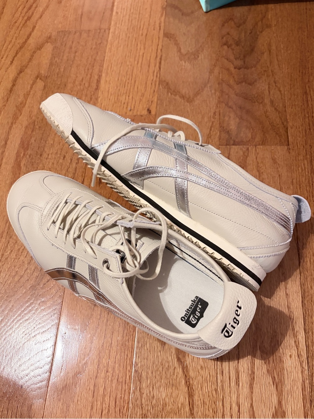 Onitsuka Tiger Sneakers